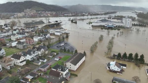 Potret Udara Banjir Terjang Virginia AS