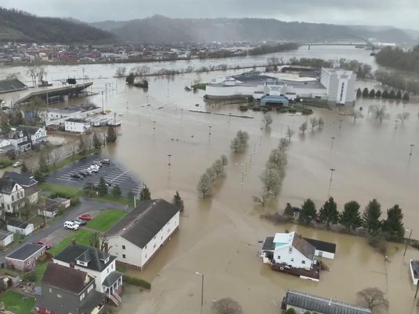 Potret Udara Banjir Terjang Virginia AS