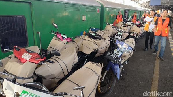 Potret Motis Lebaran 2024 di Stasiun Lempuyangan Jogja