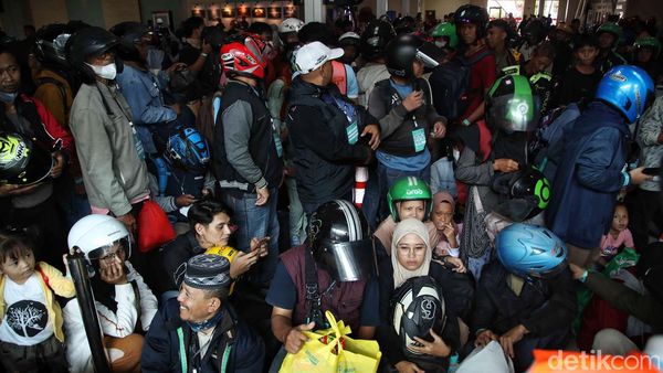 Ramainya Mudik Gratis Bareng Kapal Pelni