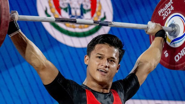 Rizki Juniansyah juara IWF World Cup 2024 dan lolos ke Olimpiade Paris.