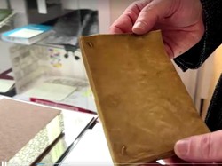 Segini Harga Buku Bersampul Kulit Manusia, Bikin Geleng-geleng