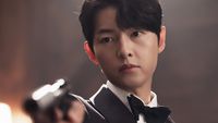 Ketika Song Joong Ki Jadi Pengacara Perceraian di Queen of Tears