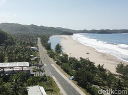 Pacitan Tak Cuma Pantai, SPBU dengan Pemandangan Terindah Ada di Sini!