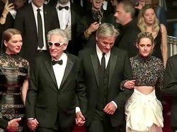 Komedi Prancis The Second Act Membuka Festival Film Cannes ke-77