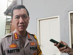 Konvoi Sambil Sulut Kembang Api di Jalanan Jogja, Belasan Pemuda Diamankan Konvoi Sambil Sulut Kembang Api di Jalanan Jogja, Belasan Pemuda Diamankan