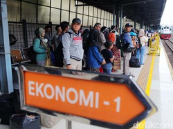 Penumpang Kereta Api Diprediksi Tembus 3,94 Juta Pada Periode Nataru