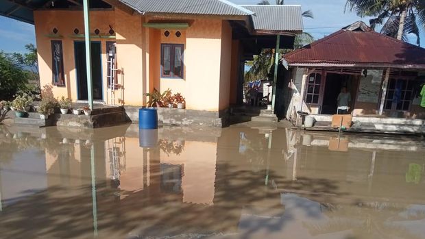 Banjir melanda wilayah Kabupaten Maluku Tengah, Provinsi Maluku. Sebanyak 606 rumah dilaporkan terendam banjir. (dok BNPB)