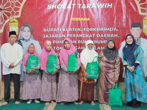 Tarling di Masjid Quwwatul Islam, Bupati Klaten Beri Santunan-Sembako Tarling di Masjid Quwwatul Islam, Bupati Klaten Beri Santunan-Sembako