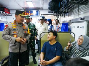 Kapolri-Menhub Tinjau Stasiun Pasar Senen H-4 Lebaran