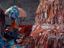 Kenapa Prancis Ingin Batasi Fesyen Cepat?