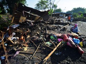 Kerusakan Akibat Terjangan Lahar Dingin Marapi