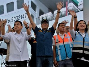 Menhub Lepas Keberangkatan Pertama Mudik Gratis Naik Kapal Laut