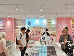 Tanda-tanda Daya Beli Kelas Menengah ke Bawah Melemah