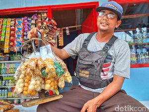 Mencari Keuntungan di Tengah Kemacetan Jalur Cikaledong Nagreg