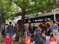 Sopir Bus Dilarang Turunkan dan Angkut Penumpang di Luar Terminal Purabaya