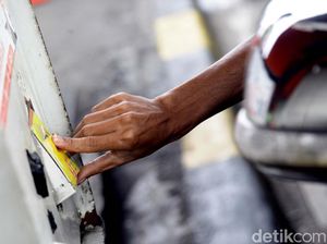 Pakai 1 e-Toll Buat 2 Mobil, Emang Boleh? Pakai 1 e-Toll Buat 2 Mobil, Emang Boleh?