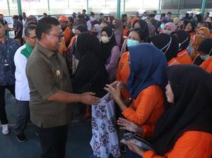 Pemkot Palopo Serahkan 1.659 Paket Lebaran ke Tenaga Kebersihan-Disabilitas