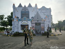 Posyan Bunder Gresik Manjakan Pemudik, Ada Servis Gratis hingga Pijat Capek