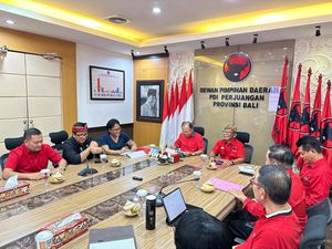 Dipimpin Koster, PDIP Bali Kumpulkan Seluruh DPC Jelang Pilkada 2024 Dipimpin Koster, PDIP Bali Kumpulkan Seluruh DPC Jelang Pilkada 2024