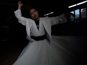 Anwar Pandawa Lima, Penari Sufi dari Cilincing Anwar Pandawa Lima, Penari Sufi dari Cilincing