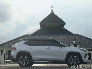 Harga Yaris Cross Hybrid Turun, Sekarang Paling Murah Jadi Segini Harga Yaris Cross Hybrid Turun, Sekarang Paling Murah Jadi Segini
