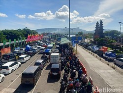Ini Biang Kerok Antrean Panjang di Pelabuhan Gilimanuk Saat Lebaran