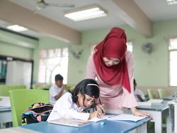 Soal Sekolah Rakyat, Pakar UGM: Jika Tetap Diadakan, Sebaiknya di Daerah 3T