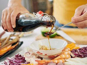 Kecap Asin Perlu Disimpan di Kulkas atau Suhu Ruangan?