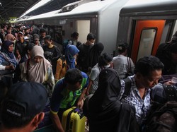 Sebanyak 416 Ribu Pemudik Tinggalkan Jakarta Naik Kereta