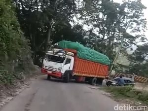 Truk Picu Macet di Jalan Poros Maros-Bone Ternyata Gagal Nanjak, Bukan Mogok