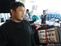 Cara Unik Mustofa Rayakan Ultah Istri di Jalur Mudik