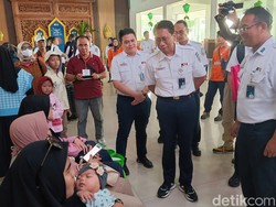 Evaluasi Angkutan Mudik KA, Dirut KAI: Ketepatan Waktu Ada Beberapa Kendala