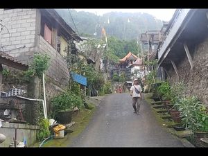 Kisah Warga Muslim Dusun Angansari: Memeluk Islam Setelah Luka di Kaki