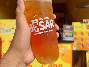 20 Es Teh Manis Gerobakan Rp 4 Ribuan Ada di Sini!