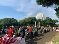 Kasetpres Sebut Ada 1.000 Sembako Dibagikan Jokowi di Istana Jakarta