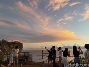Karang Boma Cliff, Spot Sunset Baru di Atas Tebing Bali Selatan