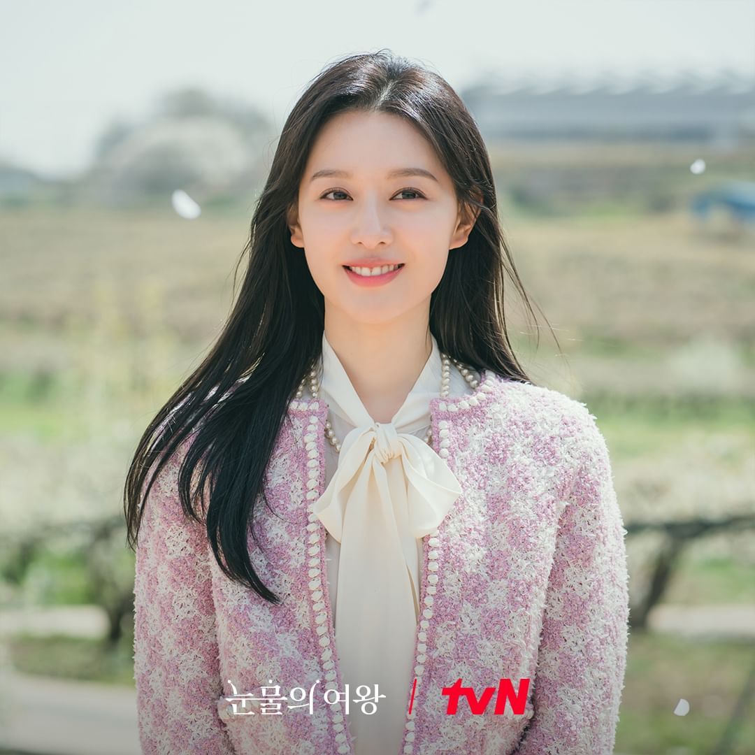 Kim Ji Won dalam drama Korea Queen of Tears
