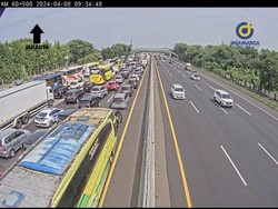 Kecelakaan Maut di Km 58 Tol Jakarta-Cikampek, Lalin 2 Arah Macet