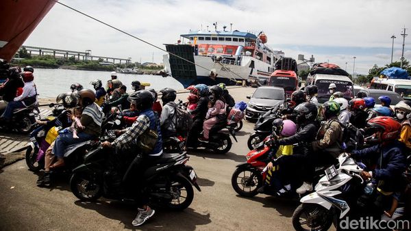 Suasana Pelabuhan Ciwandan H-2 Lebaran, Masih Ramai tapi Lancar