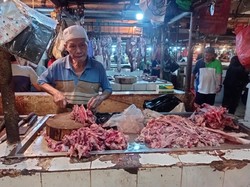 Daging Sapi di Pasar Senen Jadi Incaran Warga Jelang Lebaran, Sehari Bisa 50 Kg