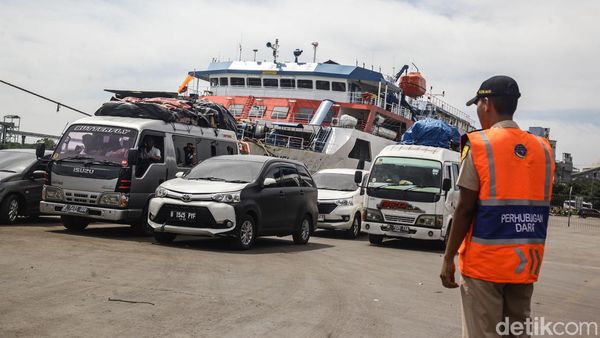 Pelabuhan Ciwandan Mulai Layani Penyeberangan Roda 4