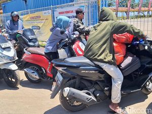 Siasat Pemudik Asal Madura, Sewa Motor Agar Tampak Sukses di Tanah Rantau