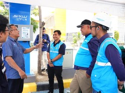 PJ Gubernur Jateng Tinjau Kesiapan SPKLU PLN Hadapi Mudik Lebaran 2024