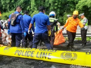 9 Orang Tewas dalam Kecelakaan di Tol Cikampek