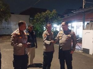 Polsek Kebayoran Lama Patroli Rumah Warga yang Ditinggal Mudik