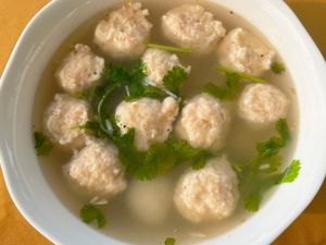 Resep Bakso Udang Kuah yang Bening Gurih Kaldunya Resep Bakso Udang Kuah yang Bening Gurih Kaldunya