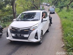 Curamnya Jalur Alternatif Tenjoayu, Banyak Kendaraan Gagal Nanjak