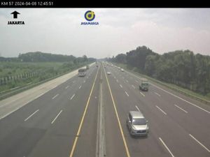 Evakuasi Kecelakaan Selesai, Lalin Sekitar Km 58 Tol Japek Lancar Siang Ini