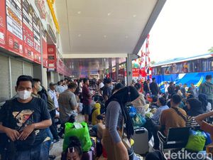 Puncak Arus Balik di Terminal Kalideres Diprediksi Terjadi Minggu 14 April Puncak Arus Balik di Terminal Kalideres Diprediksi Terjadi Minggu 14 April